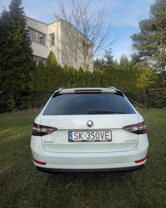 Skoda Superb cena 77700 przebieg: 171858, rok produkcji 2018 z Katowice małe 379